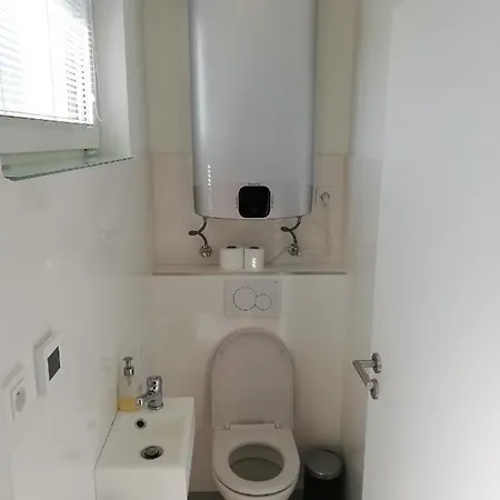 Apartman Policka 펜션